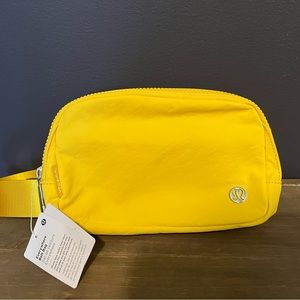 Lululemon Everywhere Belt Bag 1L - NWT